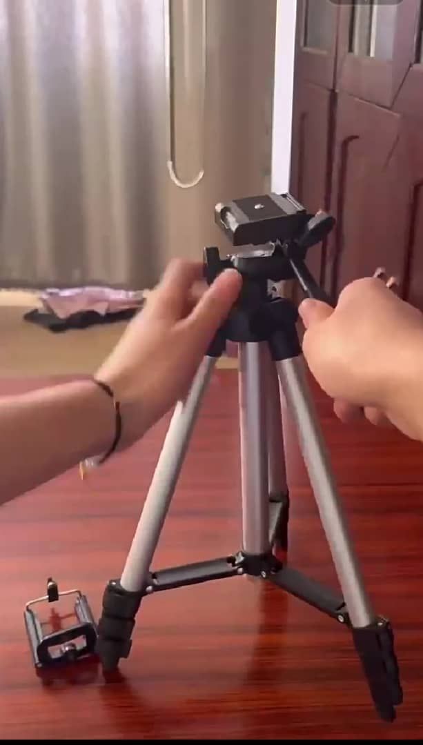 Lightweight Portable Tripod Stand With Remote Control -sliver