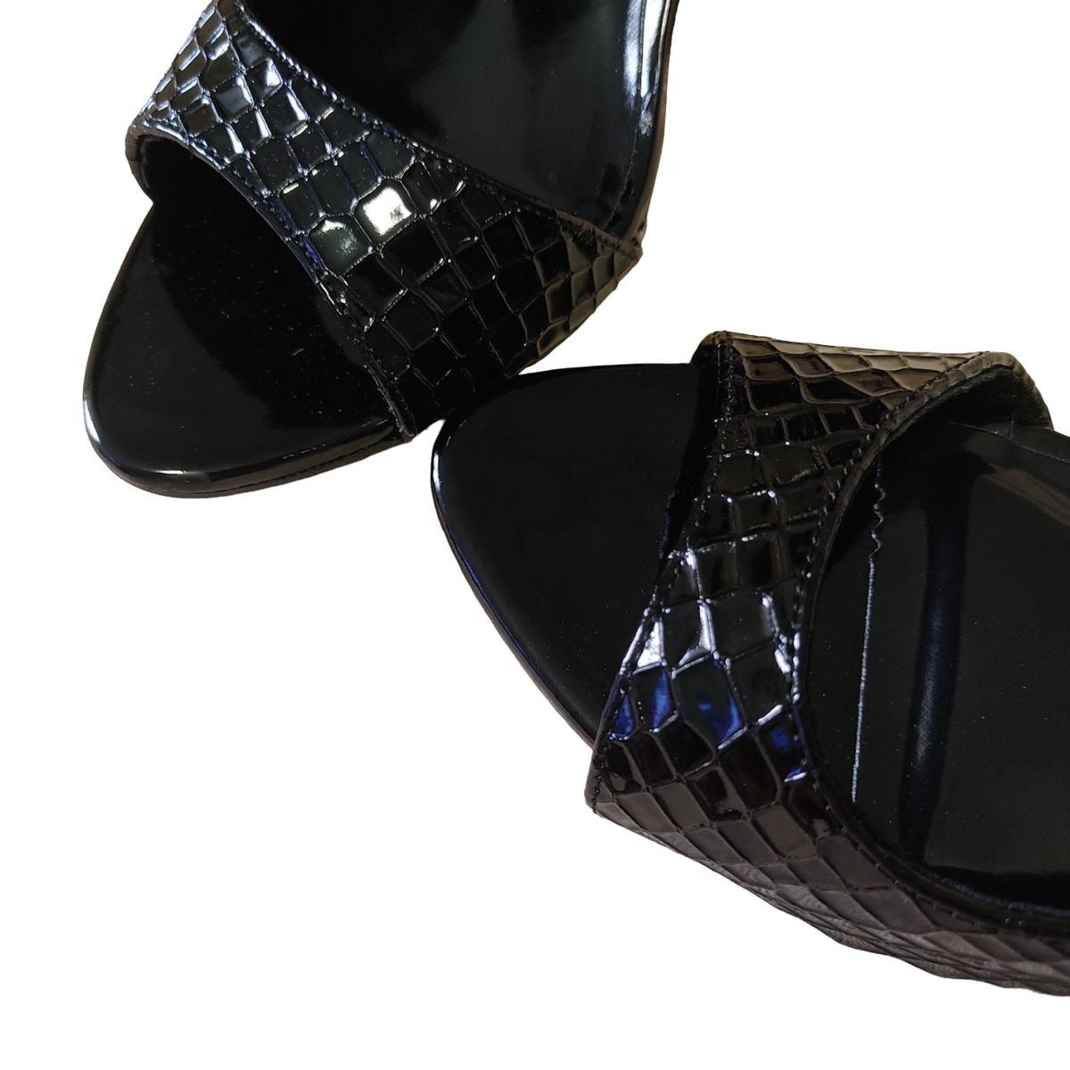 Beautiful Leather Fashion Heels (black)