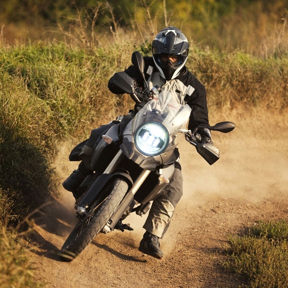 1PCS Motorcycle LED Headlight 5.75in 6000K 20000LM