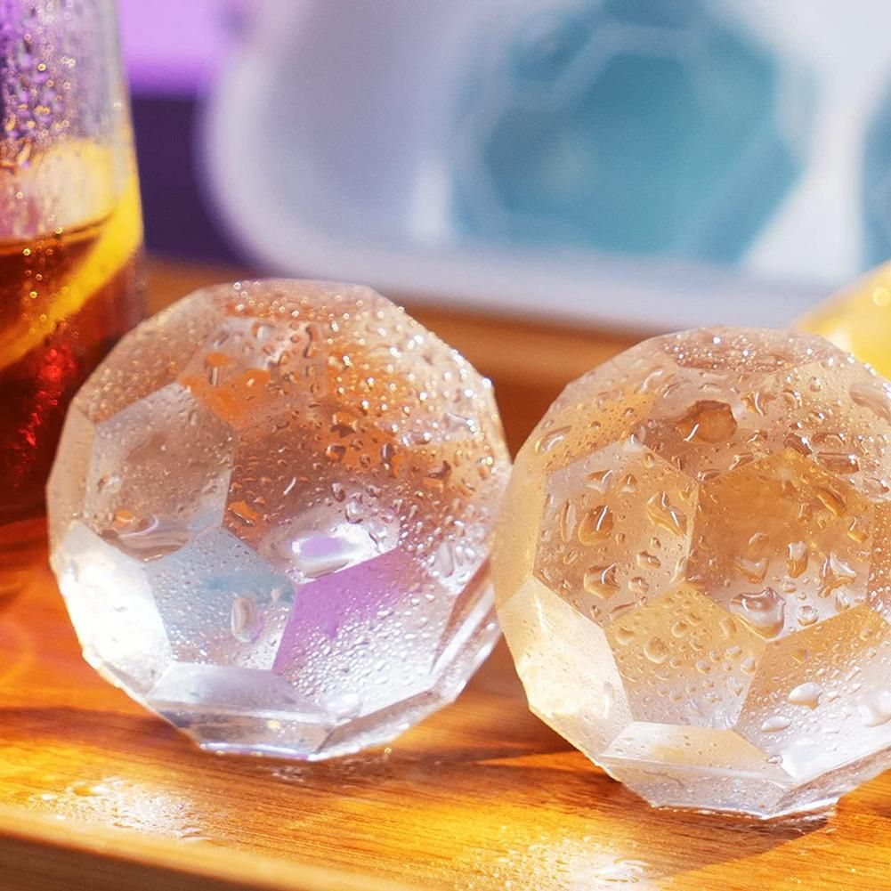 Ice-Cube Tray with Lid, New Football Ice Ball Maker, Easy to Release Sphere Ice-Cube Mould,6 Ice Footballs for Whiskey