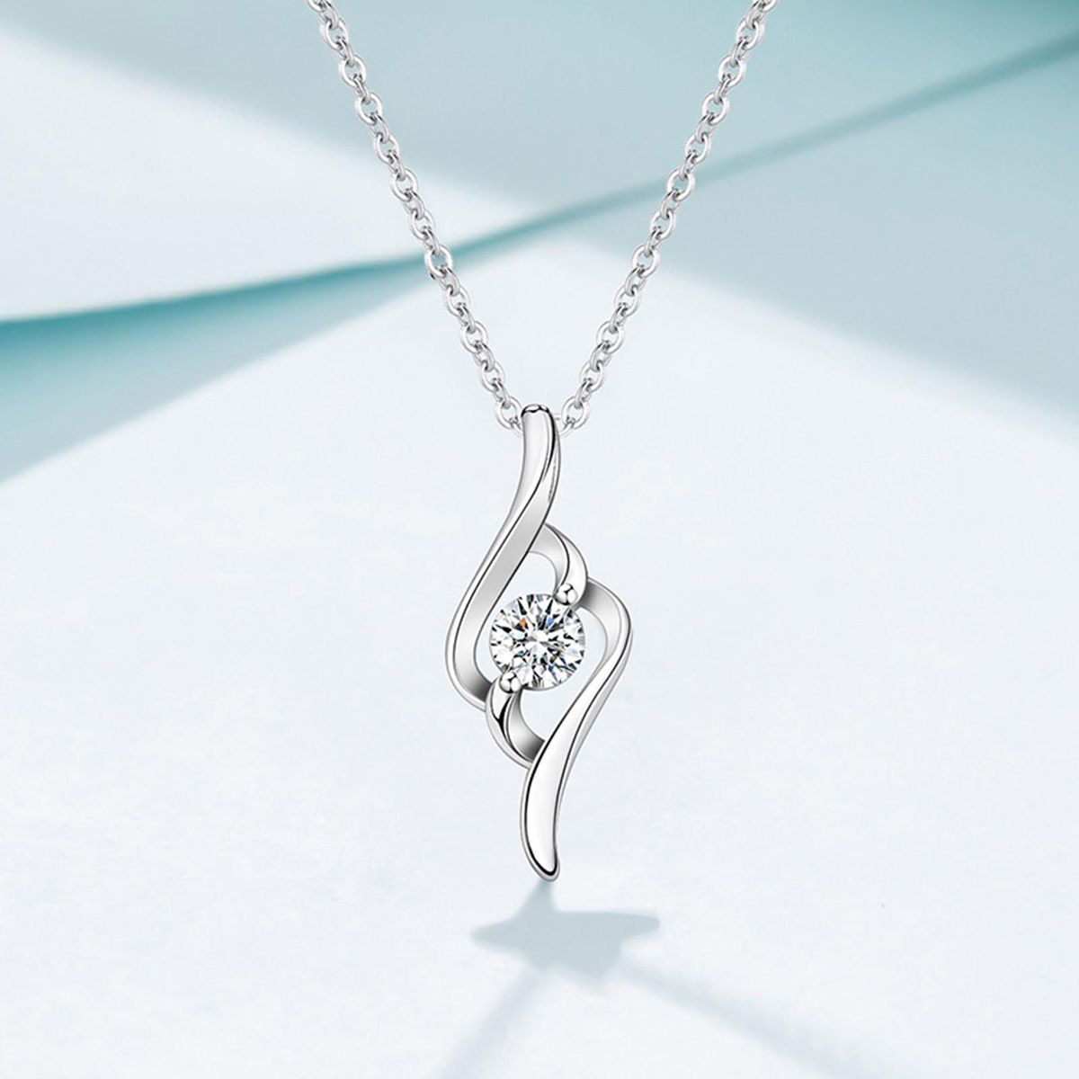 Simple Fashion Clavicle Chain Necklace Water-dropped Pendant Embedded Rhinestone Birthday Gift