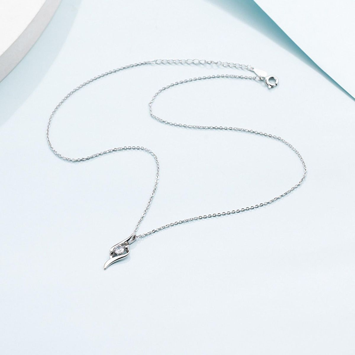 Simple Fashion Clavicle Chain Necklace Water-dropped Pendant Embedded Rhinestone Birthday Gift