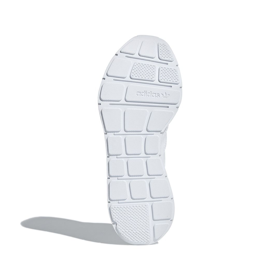 Originals Sport Shoes Swift Run