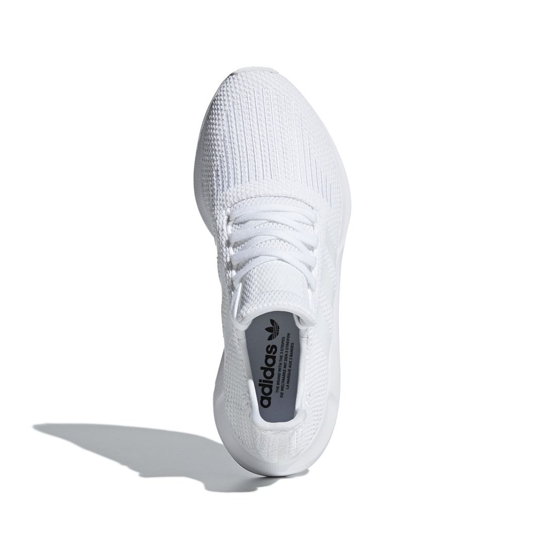 Originals Sport Shoes Swift Run