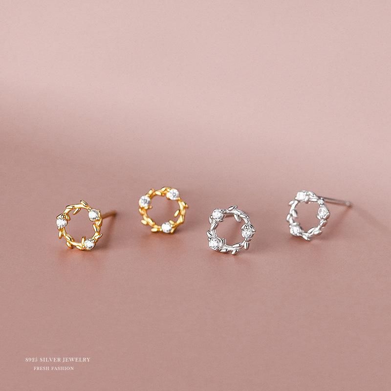 S925 Pure Silver Ear Studs for Female Ear Grooves, Small Design Sense, Fairy Style Earrings, Versatile Flowers and Diamonds, Light Luxury Earrings