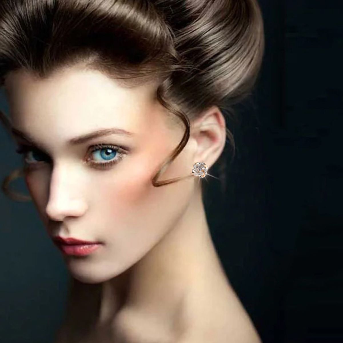 Ear Studs Rhinestone Inlaid Flower Shape Alloy Women Decoration Flower Earrings For Party-White