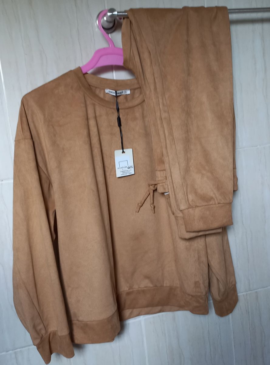 BROWN SWEATSHIRT And PANT