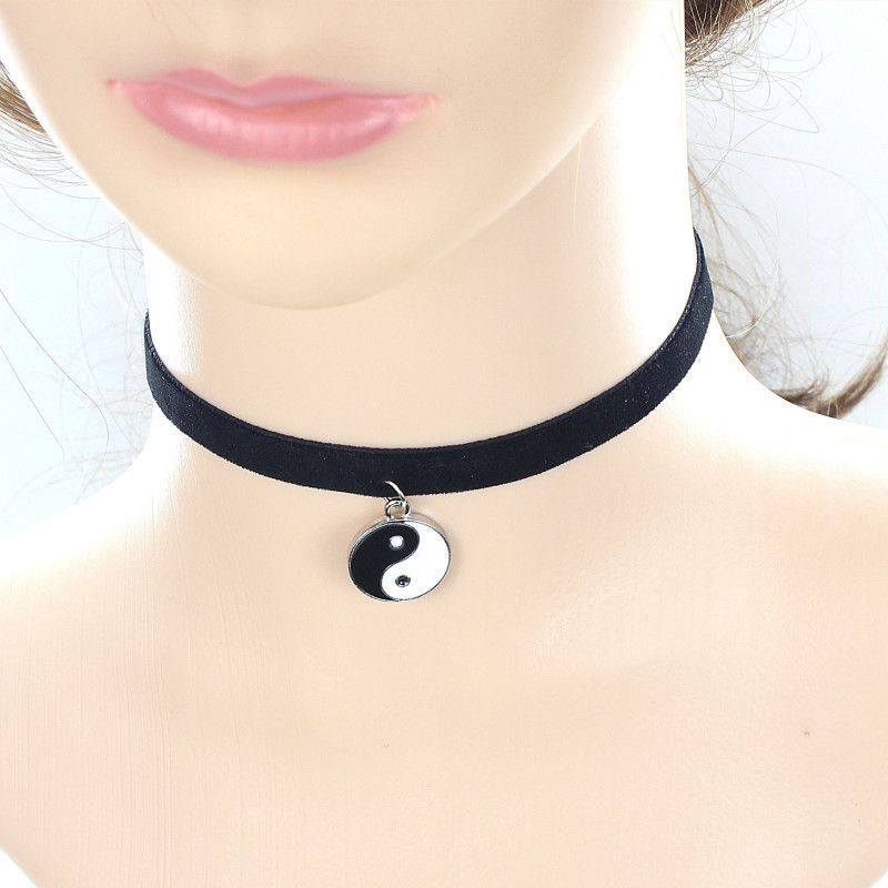 4pcsVelvet Lace Vintage Choker Necklace Charm Gothic Punk Accessories