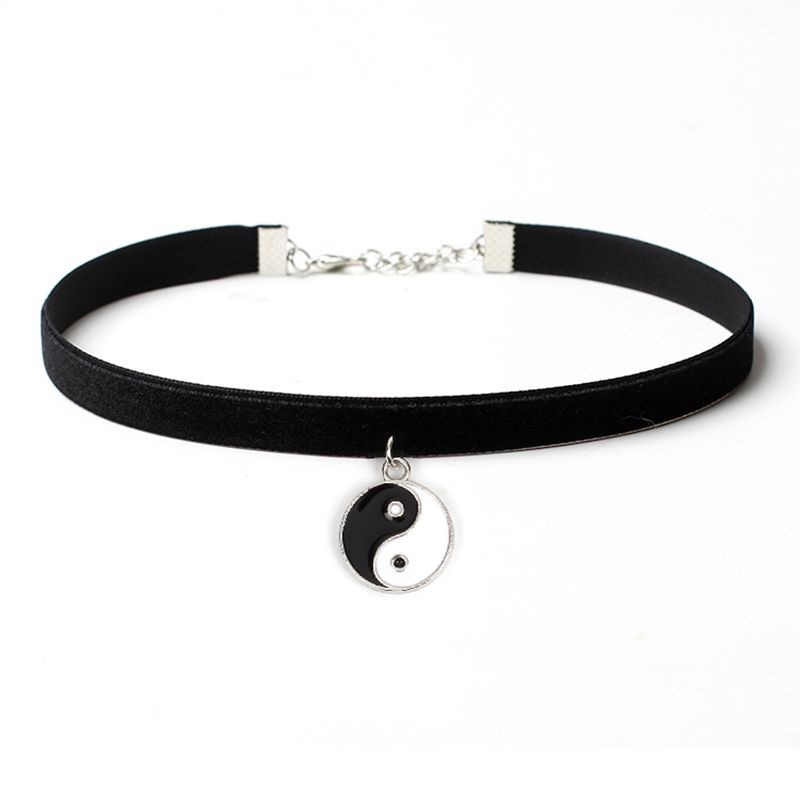 4pcsVelvet Lace Vintage Choker Necklace Charm Gothic Punk Accessories