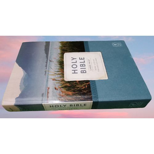 New Living Translation Outreach Bible, Large Print Edition