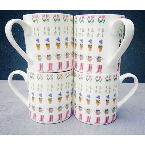 Her Gardening Mug - 4 Set