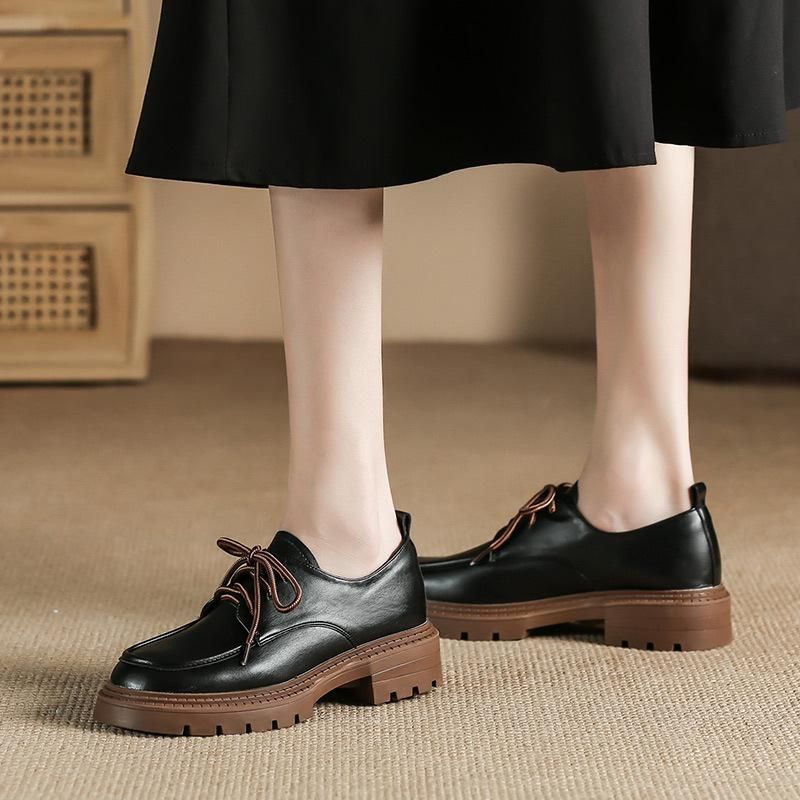 Women's informal Oxford shoes