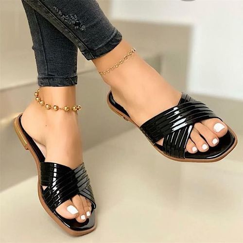 Ladies/Female Simple Flat Slippers _ Black