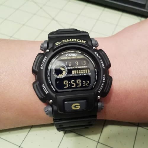 Men’s G-shock Classic Digital Watch - Dw-9052-1ccg