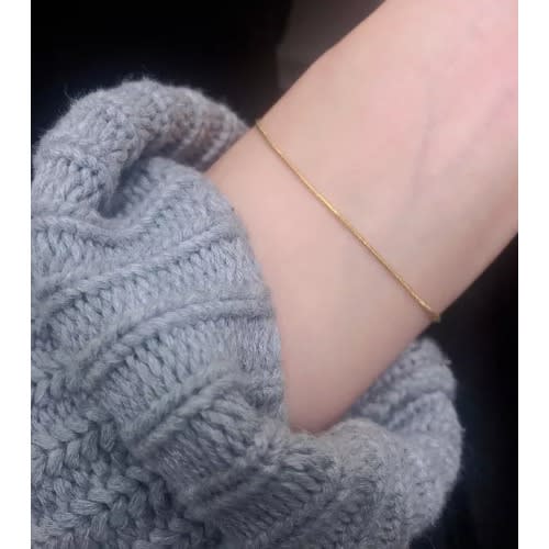 Tiny Unisex Snake Bone Bracelet - Gold