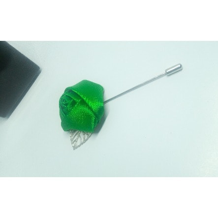 Lapel Brooch With Silver Leaf + free Box - Green