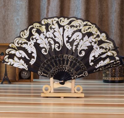 Chinese/Spanish Silk For Wholesale Dance Hand Souvenir Folding 2019 Style Wedding Fan Flower For Held Gift Lace Party Newest