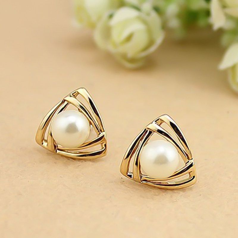 Women Faux Pearl Inlaid Double Triangle Crossover Ear-Golden
