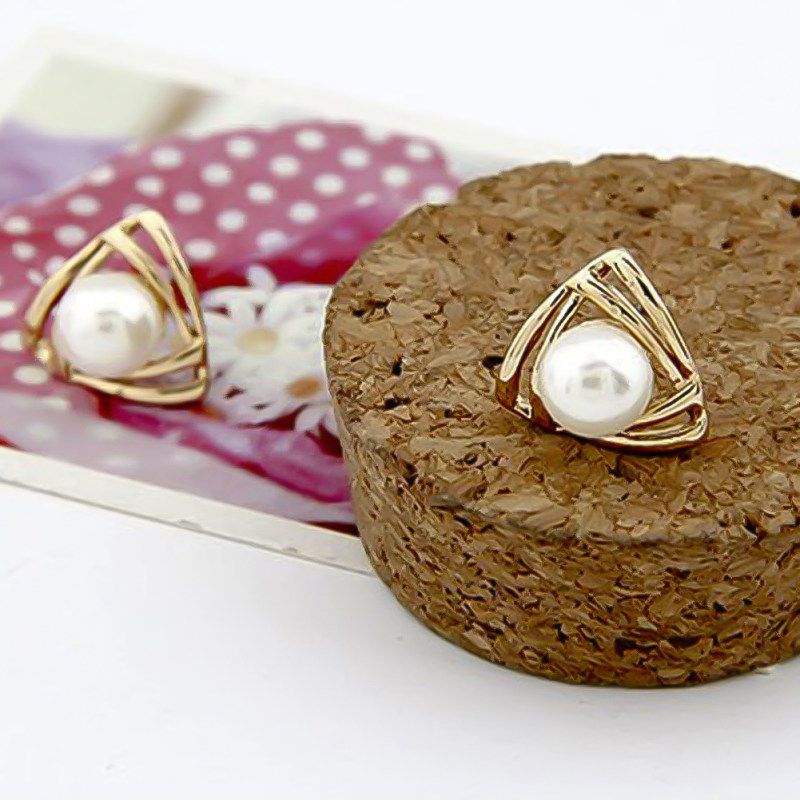 Women Faux Pearl Inlaid Double Triangle Crossover Ear-Golden