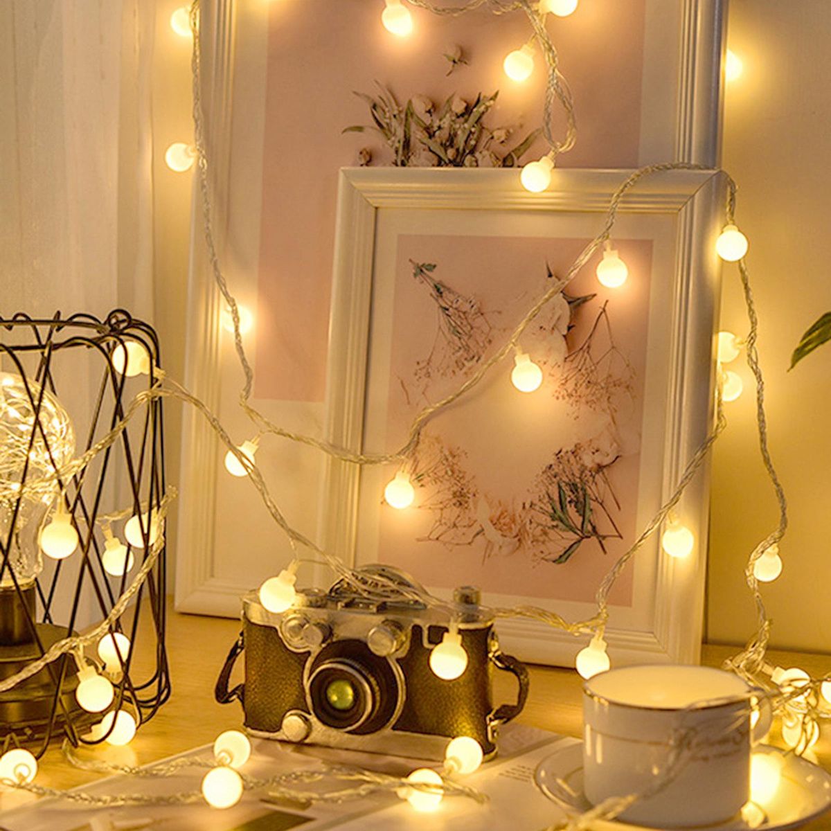 6Meters/19.6Ft 40PCS Globe Ball String Light USB Powered Operated with Controller 6H/18H Timer 3 Levels Dimmable Brightness Adjustable 8 Dynamic Lighting Modes for Holiday Festival Presen Gift Home Party Decoration