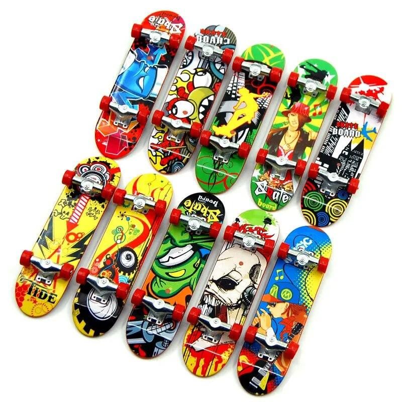 2Pcs Alloy Stand FingerBoard Kids Children Fingerboard Toy Truck Mini Finger Skateboard for Kid Toys Children Gifts