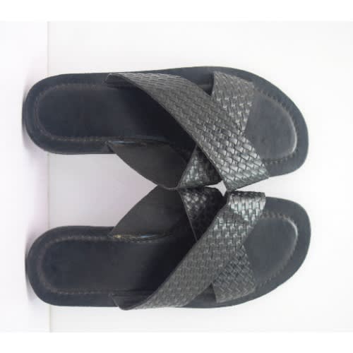 Men's Fashionable Leather Cross Basket Pattern Pam Slippers-black