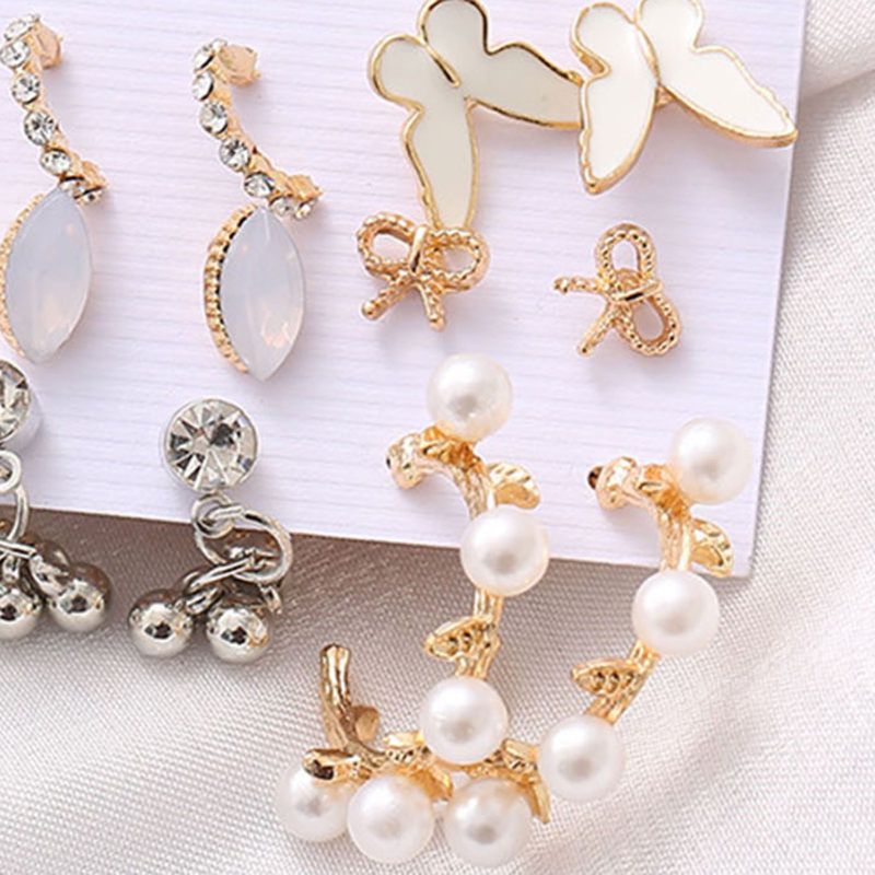 1 Set Stud Earrings Heart Rhinestone Acrylic Fashion-A