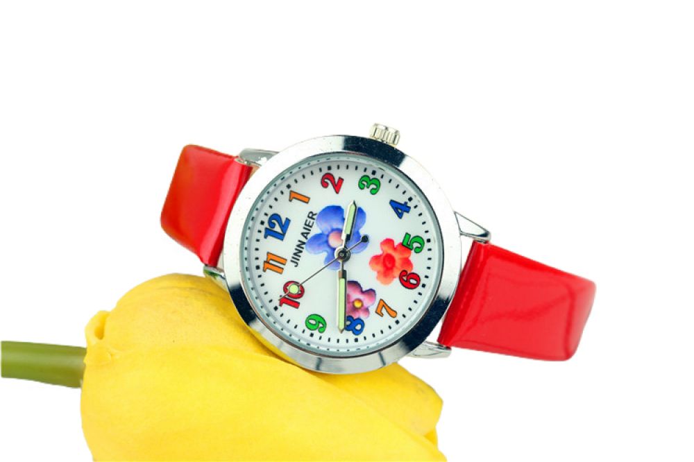 Kids Cartoon luminous word quartz watch Watch for Girls Boys 3-12 Years Old Waterproof Outdoor Analog Watch for Children red belt watch