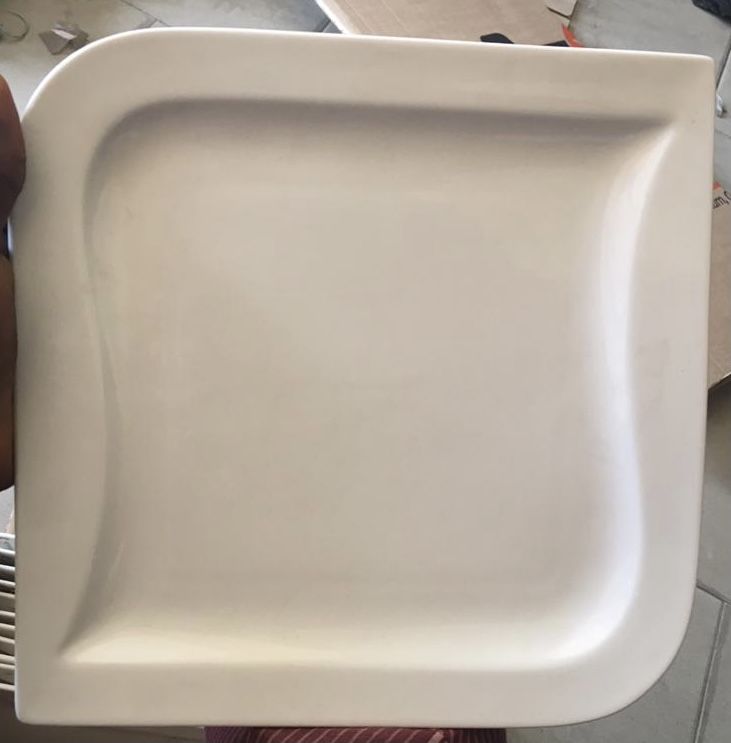 White Breakable Ceramic Flat Plates - Set Of 12 Pcs