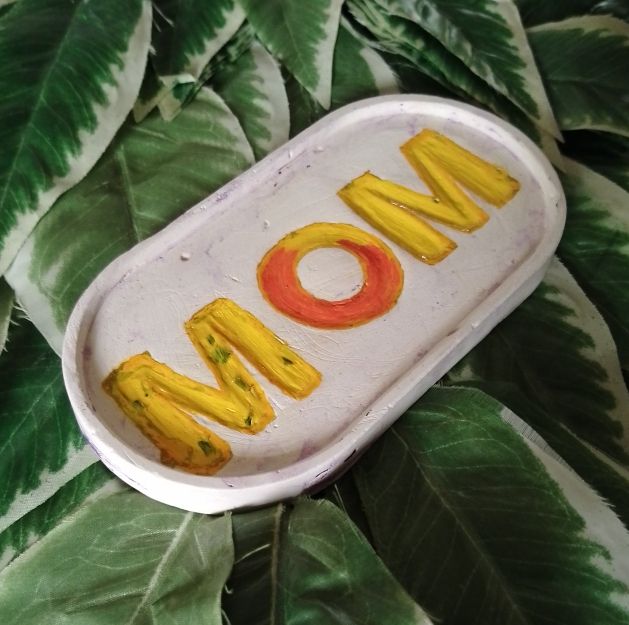 Mom Decorative Oval Tray