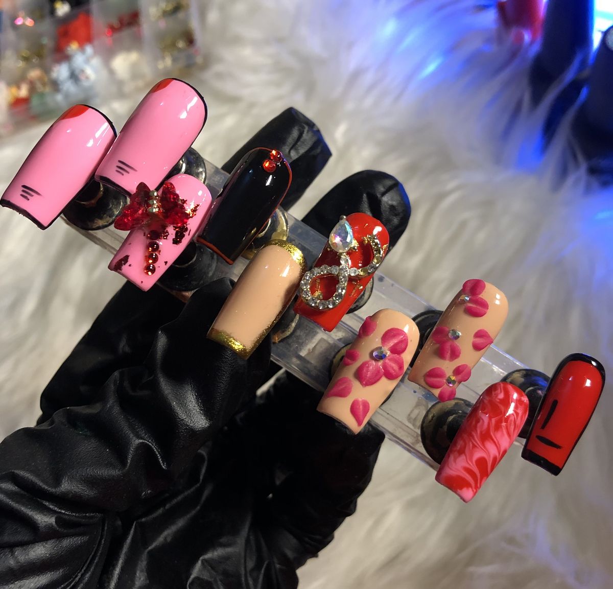 Short Prom Queen Luxury Design Press On Nails + Kit
