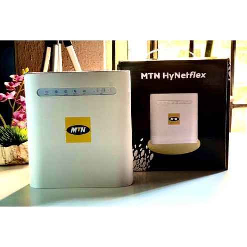 ZTE Mtn Hynetflex 4G + Broadband Router + Mini UPS