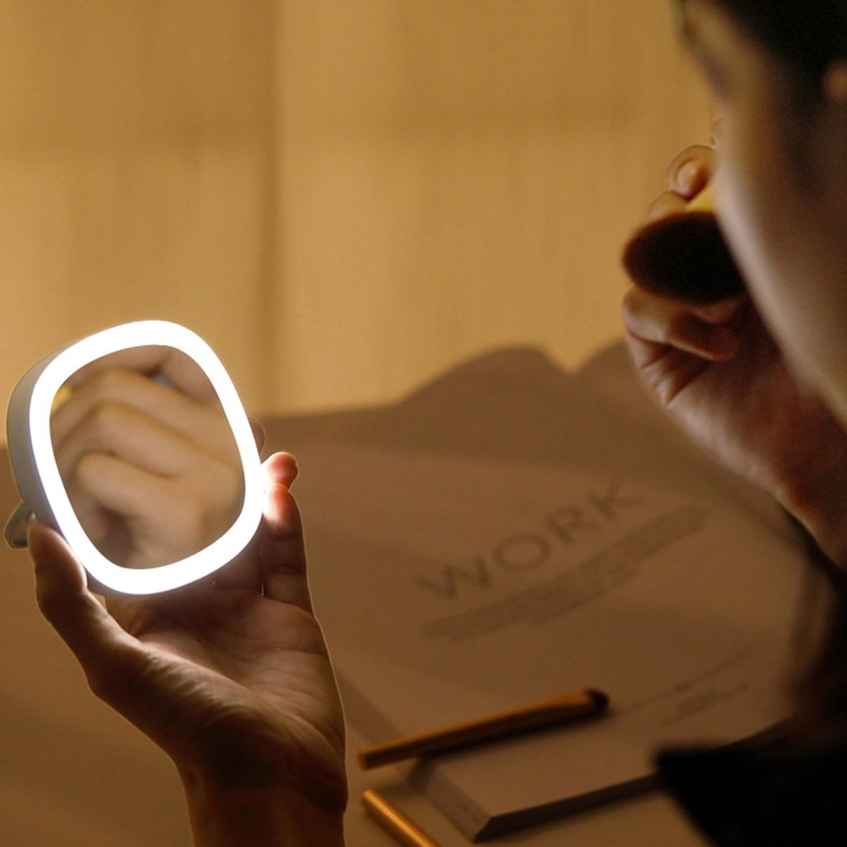 Portable Makeup Vanity Mirror with Light Mini Compact Rechargeable Dimmable Leds Light Cosmetics Mirror
