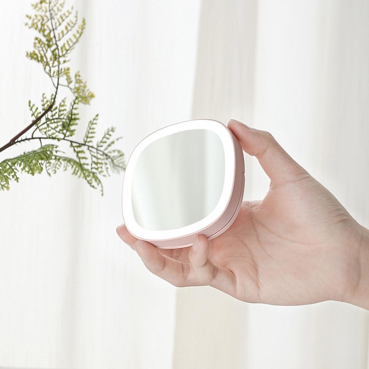 Portable Makeup Vanity Mirror with Light Mini Compact Rechargeable Dimmable Leds Light Cosmetics Mirror