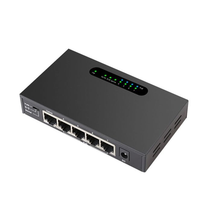 5-Port Ethernet Desktop Switch 4 PoE Ports+1 Uplink 10/100Mbps