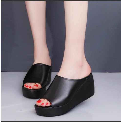 Open Toe Wedge Slippers - Black