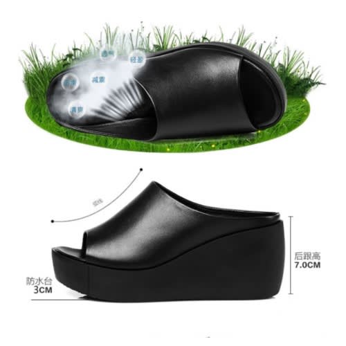 Open Toe Wedge Slippers - Black