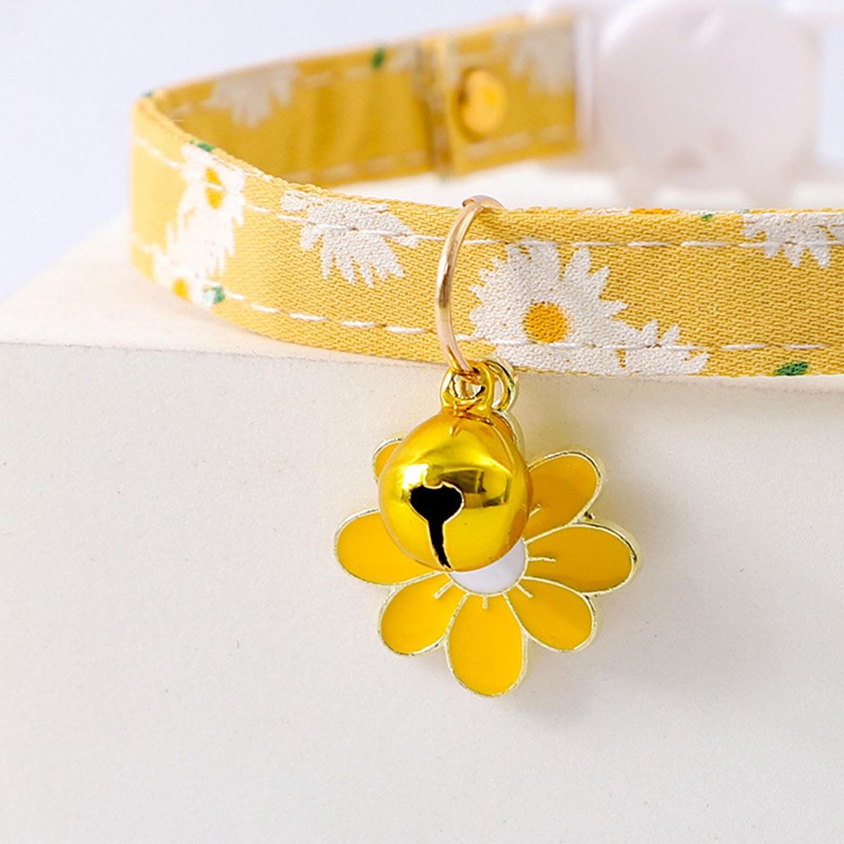 Pet Neck Strap Colorful Sunflower Pet Cat Collar Ornament Yellow