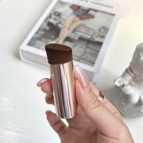 1pc Portable Foundation Brush Makeup Brush Bevel Top For Liquid Cream And Powder Contour Buffing Blending Concealer Face Brush DOU