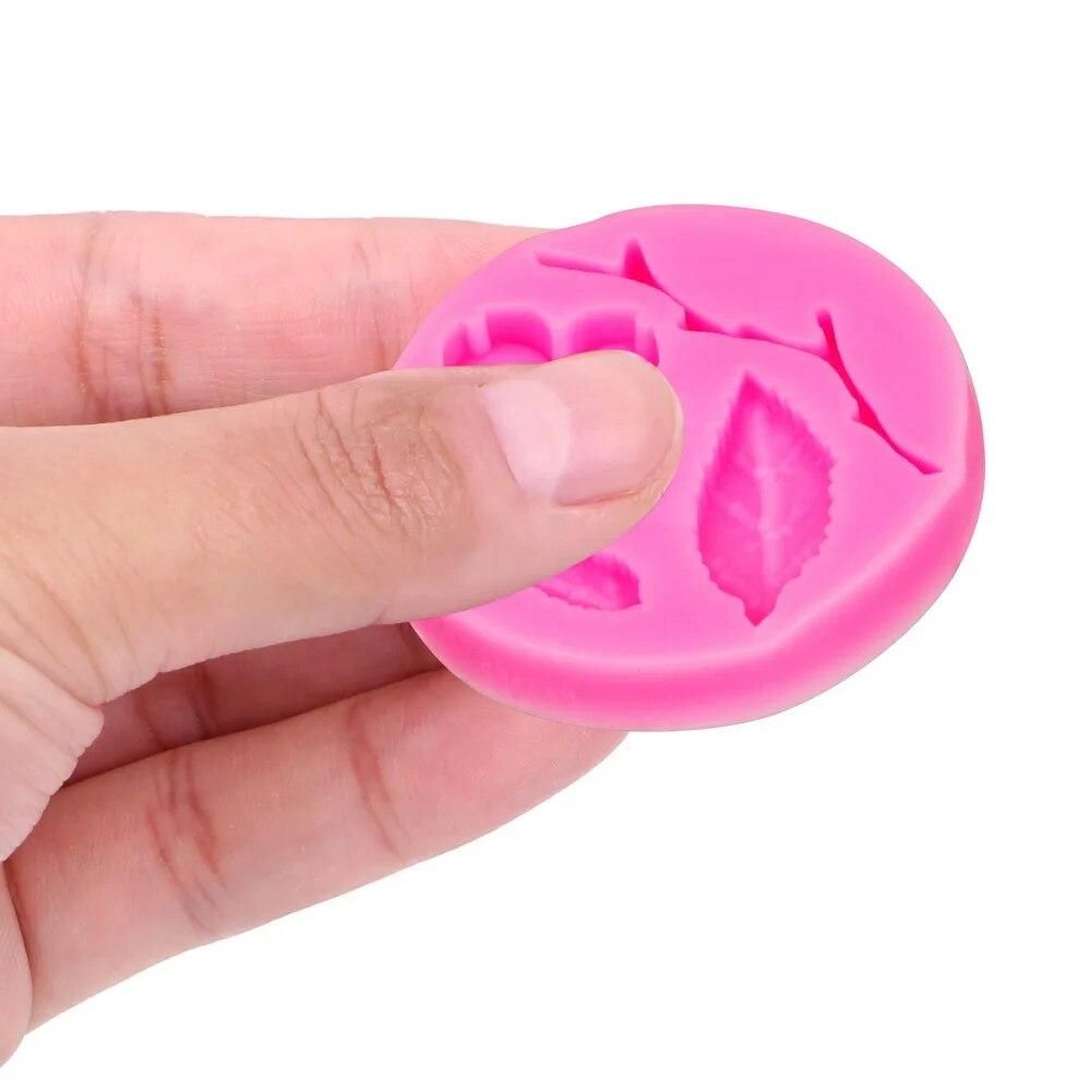 Flower Shape Candy Mould Fondant Cake Decorating Tools 3D Silicone DIY Chocolate Confectionery Mold Peach Blossom Shape