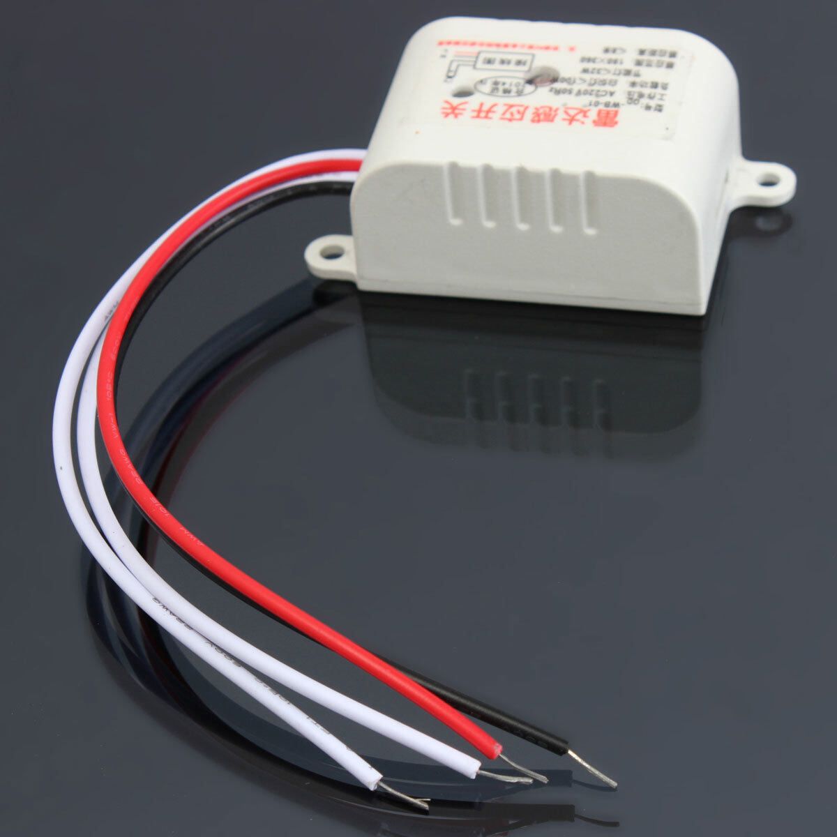 220V Auto Infrared Body Motion Sensor PIR Sensing Switch Microwave Radar Sensor