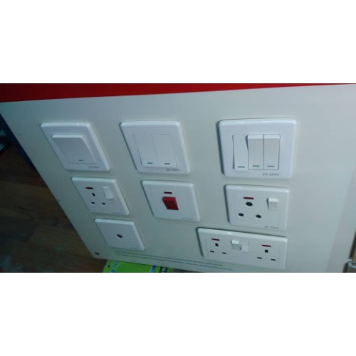White 1 Gang Switch (5pcs Per Pack)