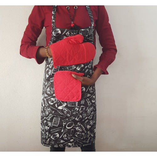 Apron With Glove And Pad