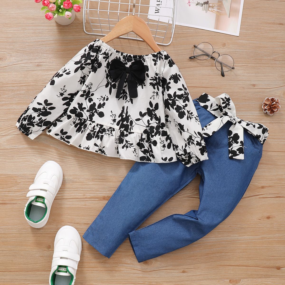 1-6 Years Child Girl Fashion 2PCS Outfit Set Floral Blouse + Blue Trousers