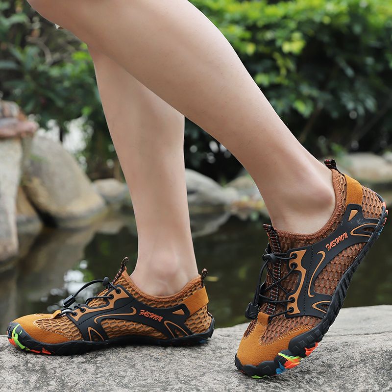 Summer Men's Hiking Shoes EUR Size 38-46 High Quality Breathable Mesh+Suede Outdoor Men Sneakers Climbing Shoes Men Sport Shoes Quick-dry Water Shoes Beach Wading Camping Shoes Brown