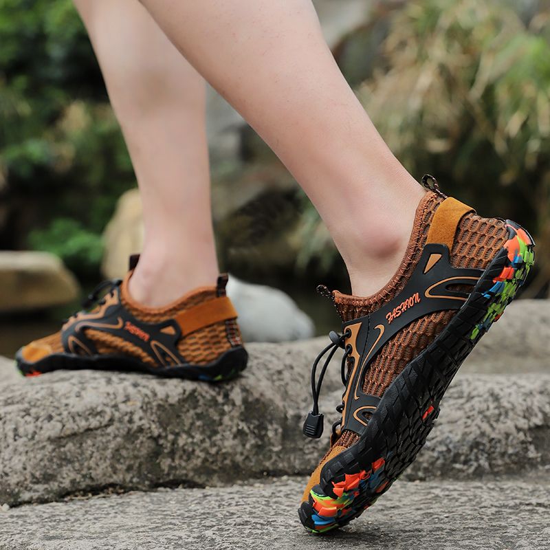 Summer Men's Hiking Shoes EUR Size 38-46 High Quality Breathable Mesh+Suede Outdoor Men Sneakers Climbing Shoes Men Sport Shoes Quick-dry Water Shoes Beach Wading Camping Shoes Brown