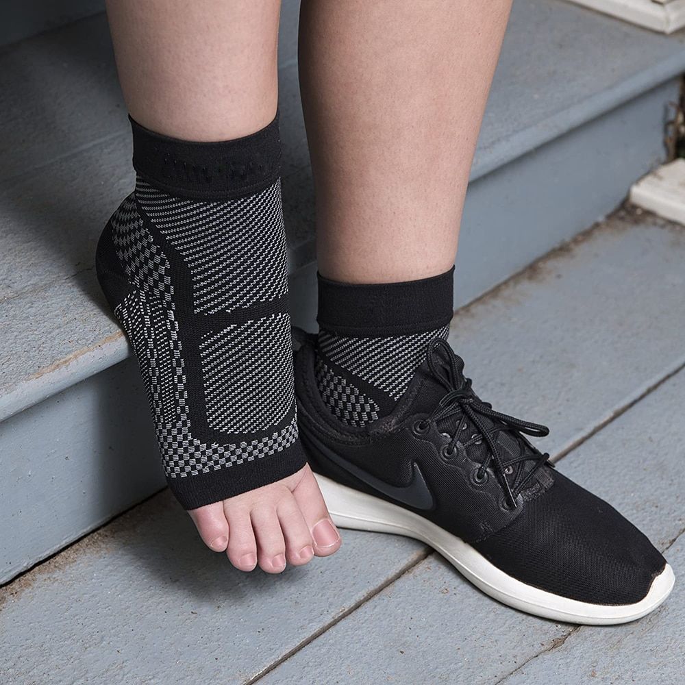 Big Bone Toe Bunion Splint Straightener Corrector Toe Separator Toe Protector Relief Hallux Valgus Both Left Right Feet Used Black L -XL