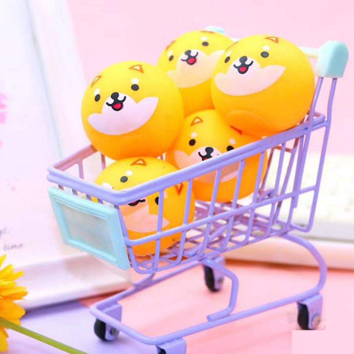 4Pcs Sticky Ceiling Balls Squeeze Soft Elastic Round Balls