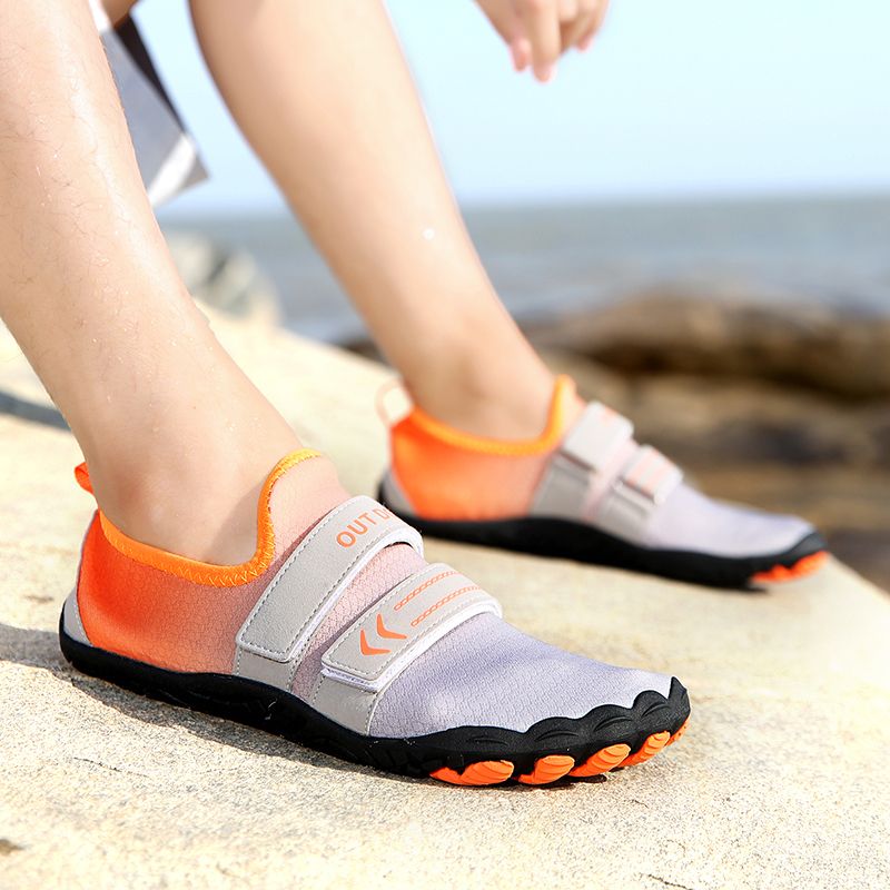 Unisex Five-finger Beach Water Shoes Men Big Size 36-46 Outdoor Quick-drying River Trekking Lovers Swimming Shoes Comfortable Fitness Shoes Grey