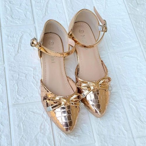 Unique Girls Block Heel Shoe